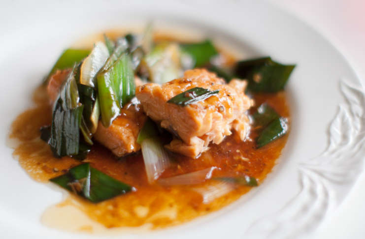 Teriyaki lax med nudlar Teriyaki lax med purjolök