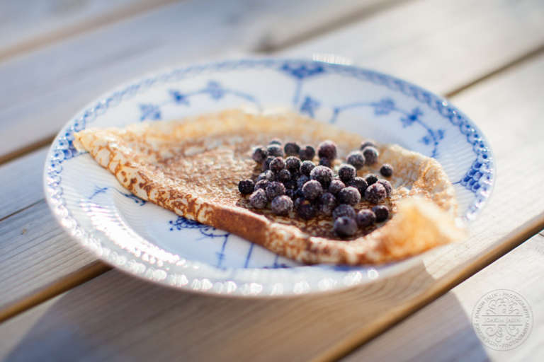 Recept på Pannkakor med vaniljsmak stekta i smör